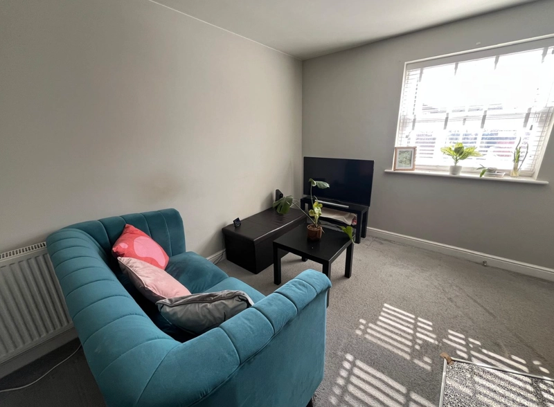 STUDENT HOUSING  - Robey Court, LN5 - 2 BED - Thumbnail 5